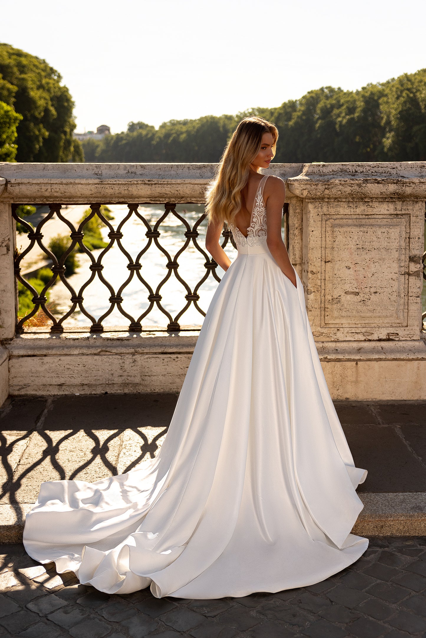 Vestido de Novia MN-985 Valerdi
