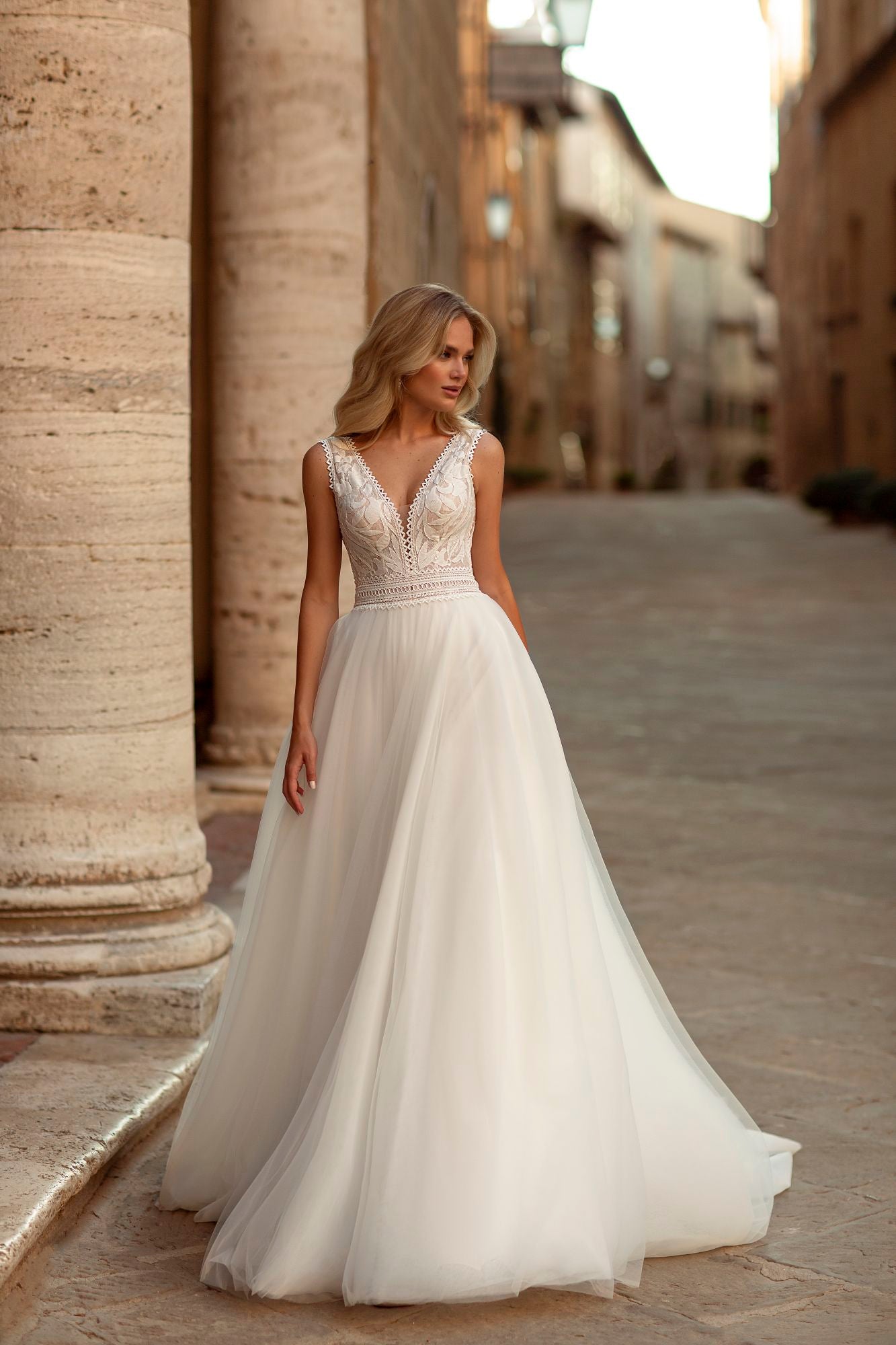 Vestido de Novia MN-932 Ister