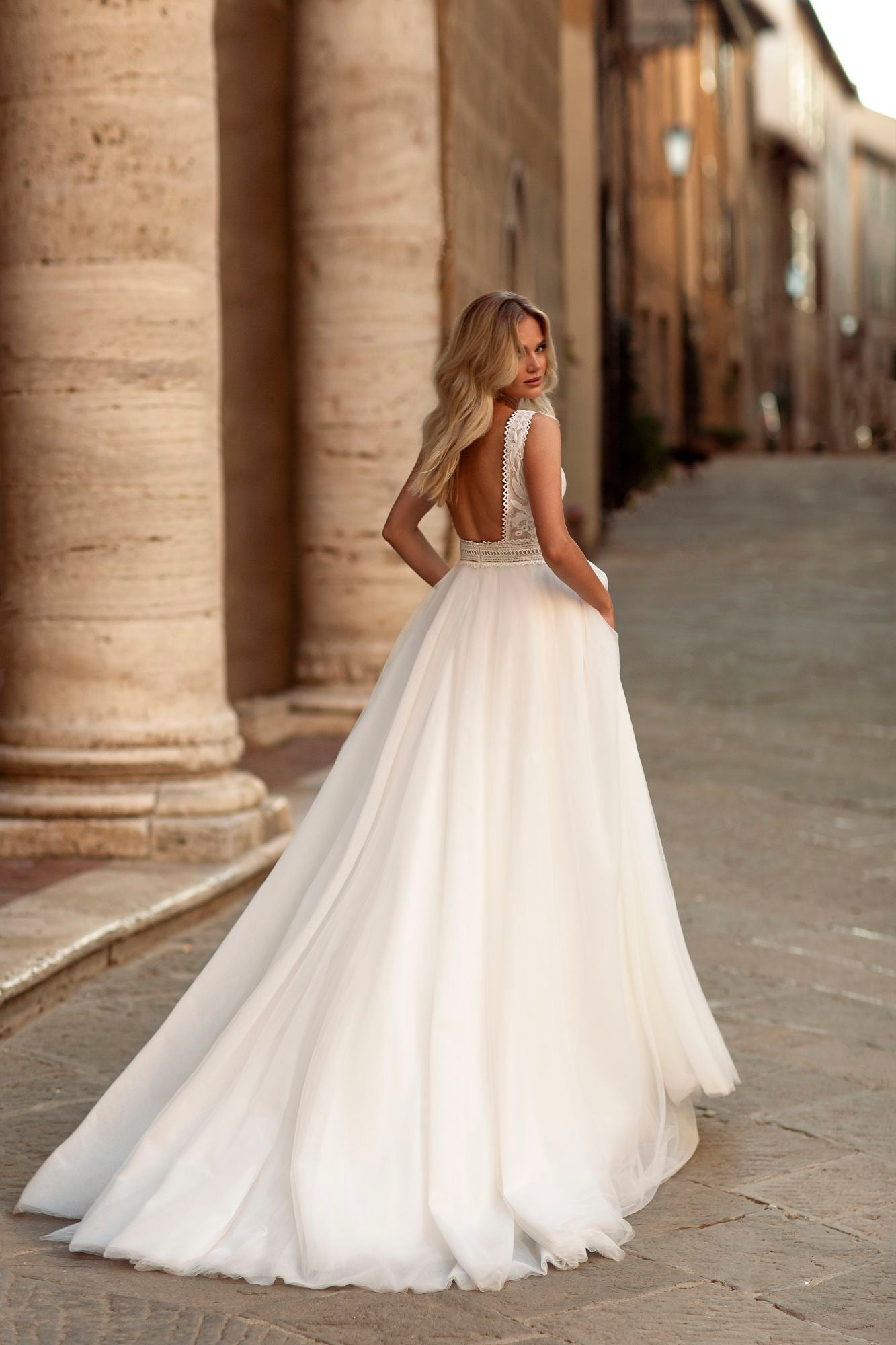 Vestido de Novia MN-932 Ister